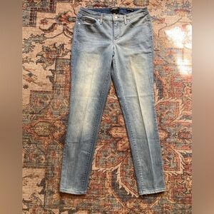 4 Pair of Women’s Jeans, Mostly Bandolino and Nine West, All Six 6